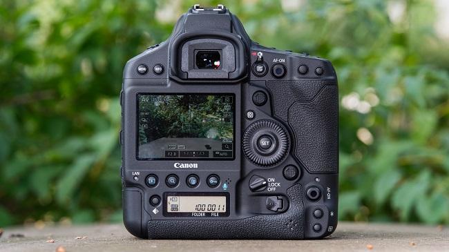 Máy ảnh Canon EOS-1D X Mark III