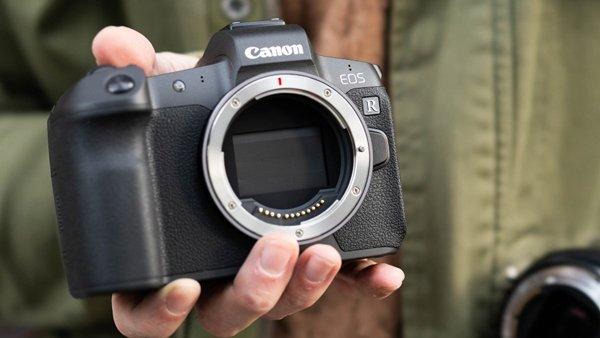 Máy ảnh Canon EOS R (Body only) Máy ảnh Canon EOS R (Body only)