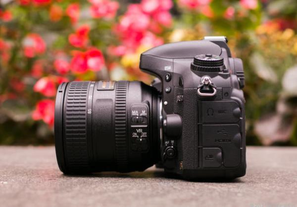 Máy ảnh Nikon D610 Máy ảnh Nikon D610