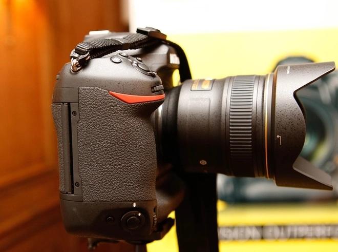 Máy Ảnh Nikon D5