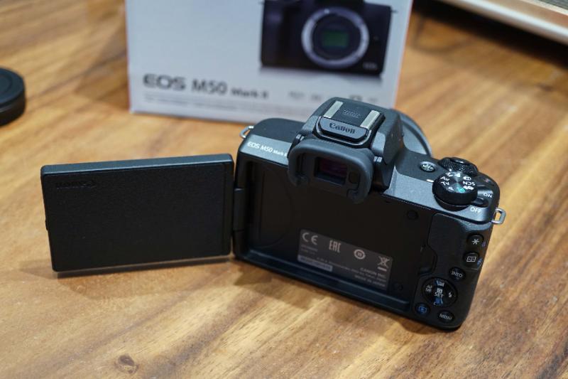 Máy ảnh Canon EOS M50 Mark II (Body Only) - White