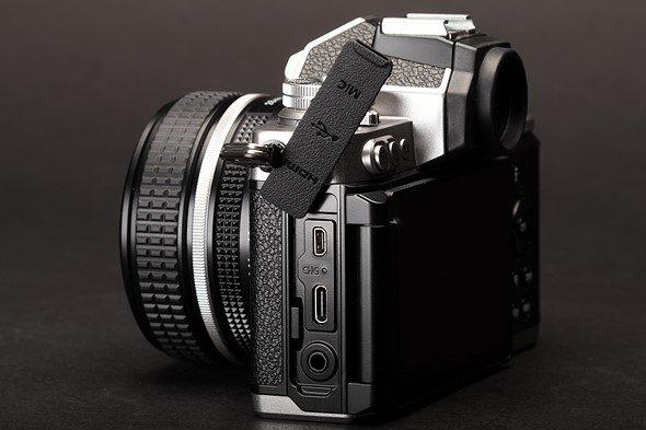 Máy ảnh Nikon Z fc (White, Body Only) | Chính hãng VIC Máy ảnh Nikon Z fc (White, Body Only) | Chính hãng VIC