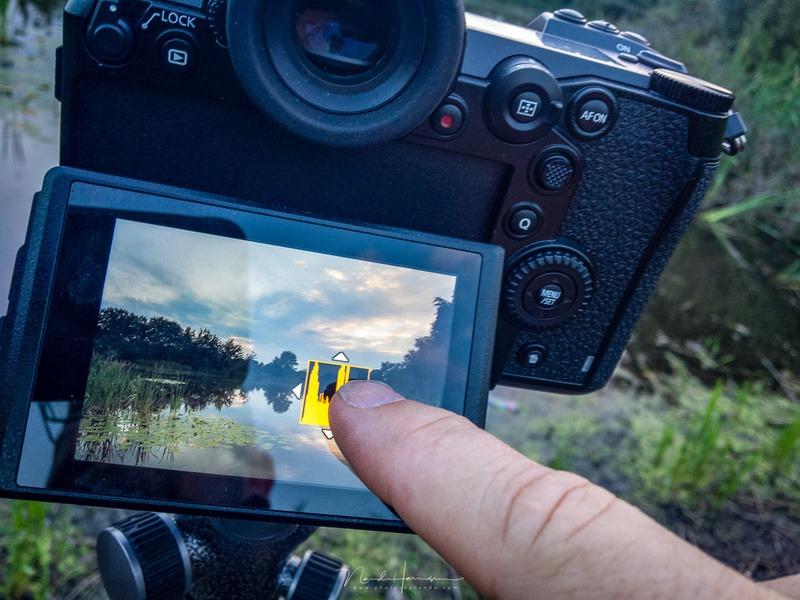 Máy Ảnh Mirrorless Panasonic Lumix S1 (Body Only) Máy Ảnh Mirrorless Panasonic Lumix S1 (Body Only)