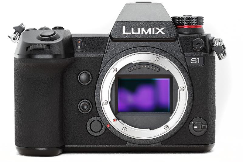 Máy Ảnh Mirrorless Panasonic Lumix S1 (Body Only) Máy Ảnh Mirrorless Panasonic Lumix S1 (Body Only)
