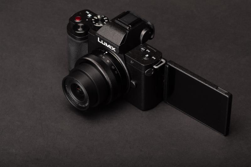 Máy ảnh Panasonic Lumix DC-G100 (Body Only) | Chính hãng Máy ảnh Panasonic Lumix DC-G100 (Body Only) | Chính hãng