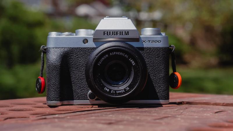 Máy ảnh Fujifilm X-T200 (Dark Silver, Body Only) | Chính hãng Máy ảnh Fujifilm X-T200 (Dark Silver, Body Only) | Chính hãng