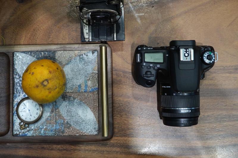 Máy ảnh Canon EOS 77D (Body Only) Máy ảnh Canon EOS 77D (Body Only)