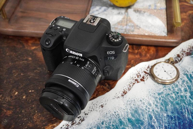 Máy ảnh Canon EOS 77D (Body Only) Máy ảnh Canon EOS 77D (Body Only)