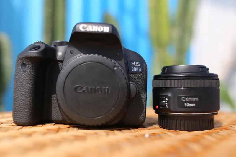 Máy ảnh Canon EOS 800D (Body Only)
