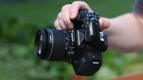Máy ảnh Canon EOS 800D (Body Only)