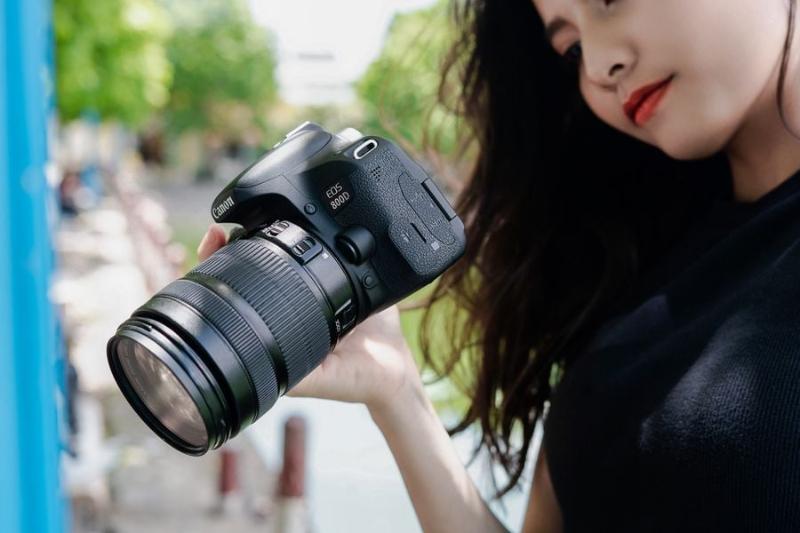 Máy ảnh Canon EOS 800D (Body Only)