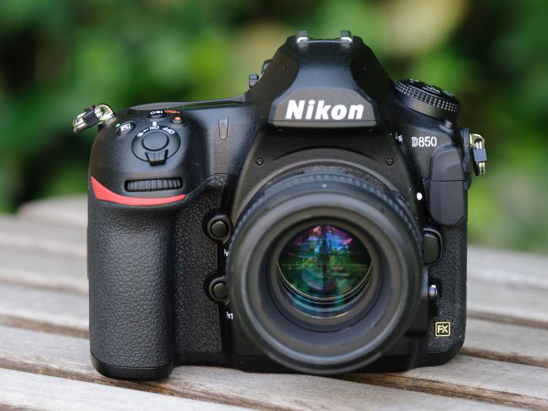 Máy ảnh Nikon D850 (Body Only) Máy ảnh Nikon D850 (Body Only)