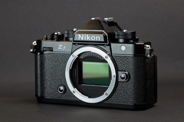Máy ảnh Nikon ZF Máy ảnh Nikon ZF