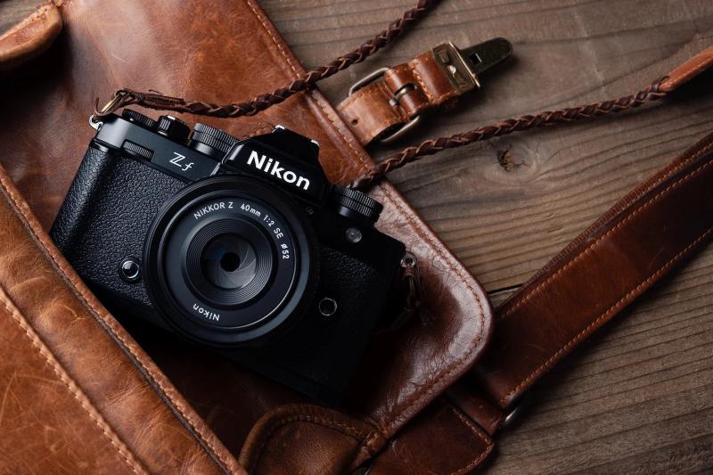 Máy ảnh Nikon ZF Máy ảnh Nikon ZF