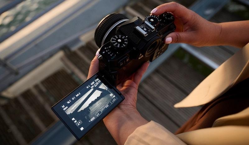 Máy ảnh Nikon ZF Máy ảnh Nikon ZF