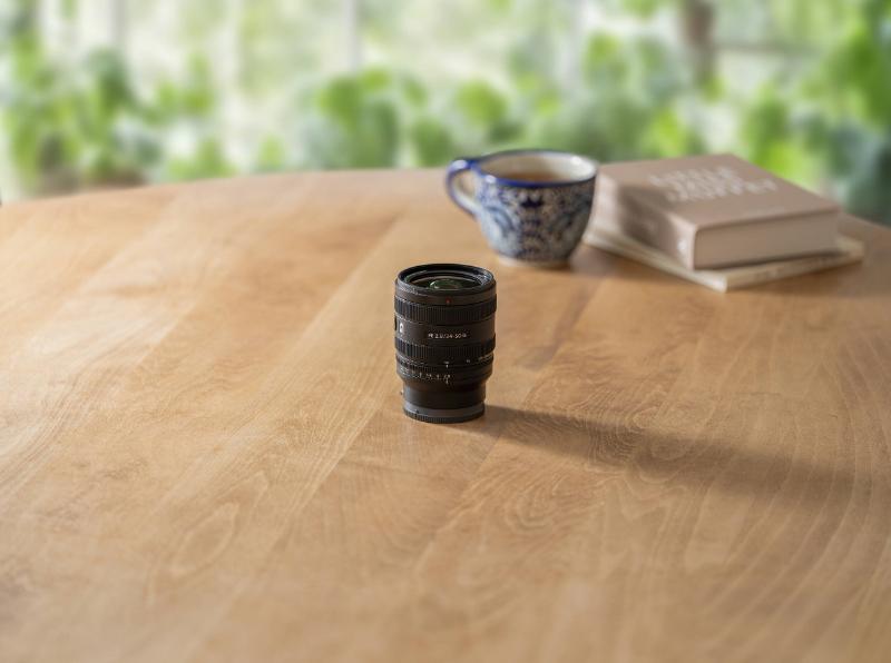 Ống Kính Sony FE 24-50mm f/2.8 G Ống Kính Sony FE 24-50mm f/2.8 G
