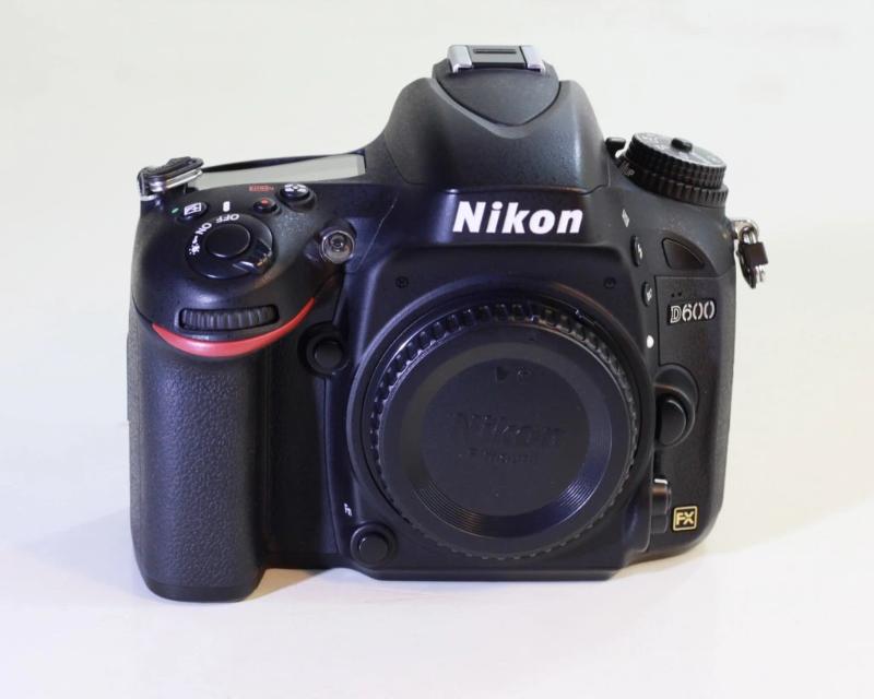 MÁY ẢNH NIKON D600 MÁY ẢNH NIKON D600