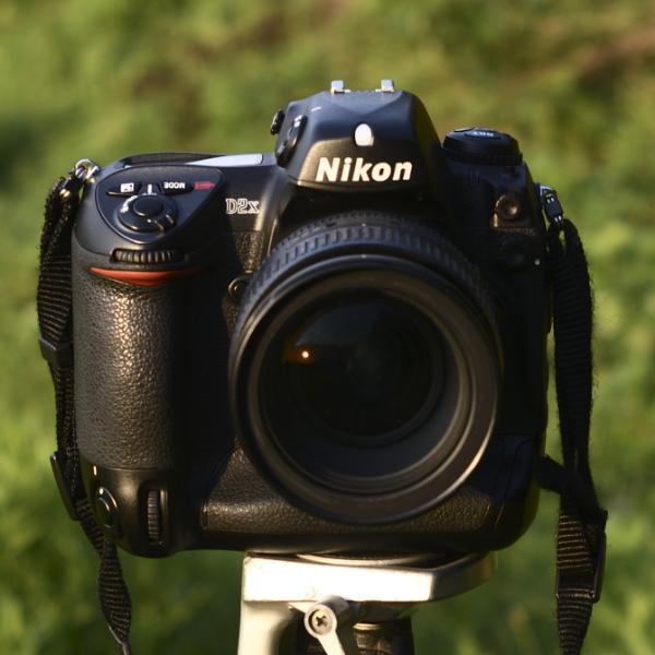MÁY ẢNH NIKON D2X MÁY ẢNH NIKON D2X