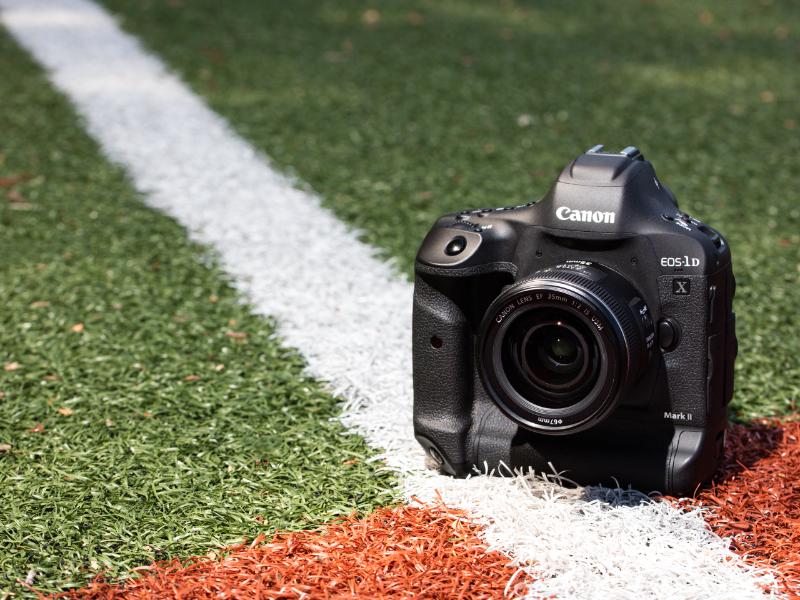 MÁY ẢNH CANON EOS-1DX MARK II