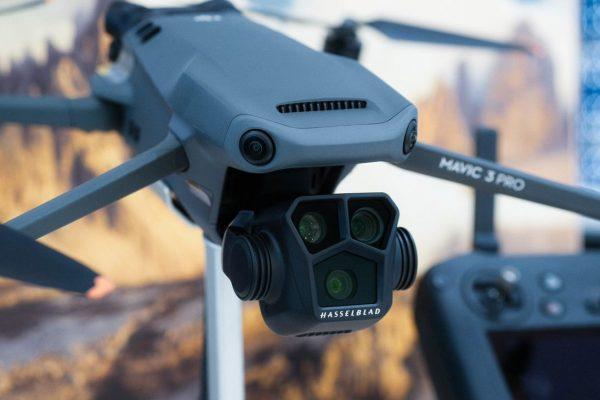 DJI MAVIC 3 PRO (DJI RC) DJI MAVIC 3 PRO (DJI RC)