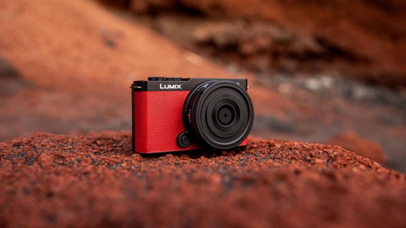 Máy Ảnh Panasonic Lumix S9 Máy Ảnh Panasonic Lumix S9