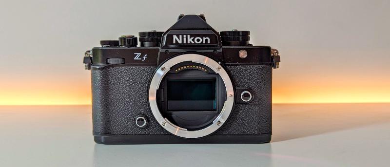 Máy ảnh Nikon Zf Kit Z 40mm F2 SE Máy ảnh Nikon Zf Kit Z 40mm F2 SE