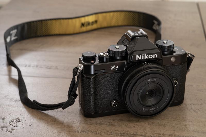 Máy ảnh Nikon Zf Kit Z 40mm F2 SE Máy ảnh Nikon Zf Kit Z 40mm F2 SE