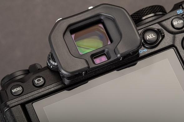 OLYMPUS OM SYSTEM OM-1 Mark II (Body) OLYMPUS OM SYSTEM OM-1 Mark II (Body)
