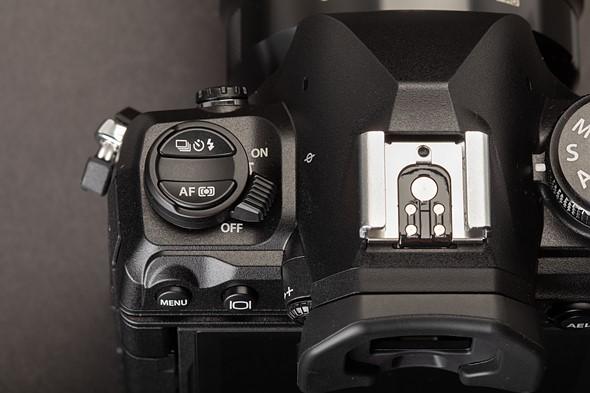 OLYMPUS OM SYSTEM OM-1 Mark II (Body) OLYMPUS OM SYSTEM OM-1 Mark II (Body)
