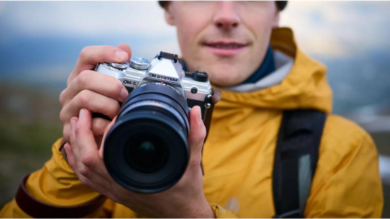 Olympus OM System OM-5 kit 12-45mm F4.0 PRO Olympus OM System OM-5 kit 12-45mm F4.0 PRO