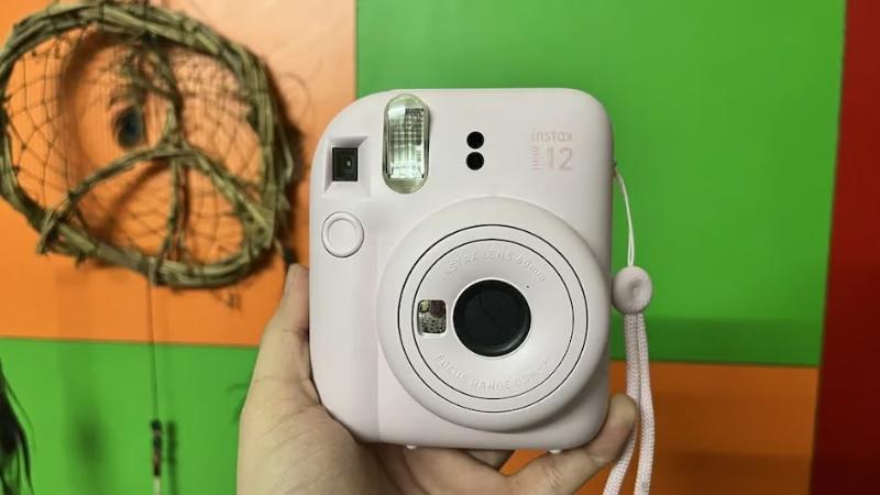 FUJIFILM INSTAX MINI 12 (BLOSSOM PINK) – chính hãng FUJIFILM INSTAX MINI 12 (BLOSSOM PINK) – chính hãng