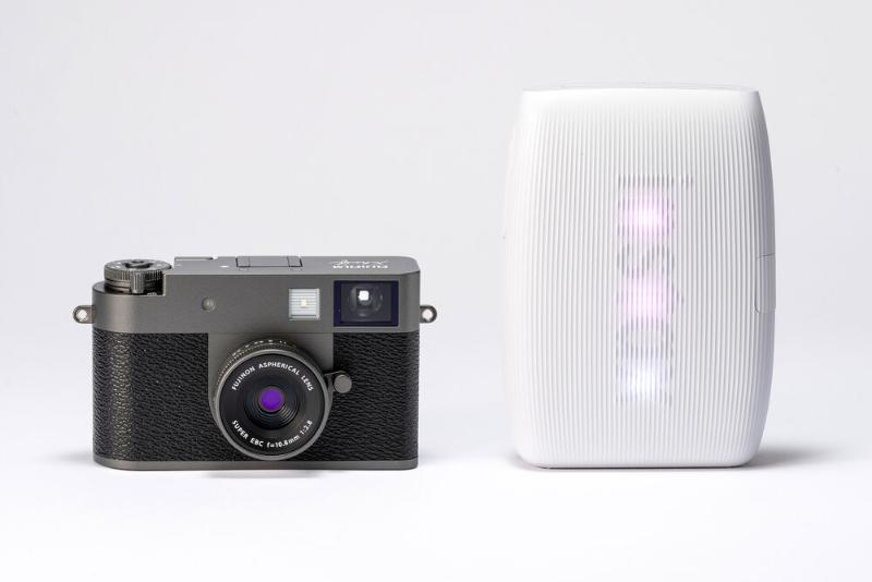 FUJIFILM X HALF SILVER