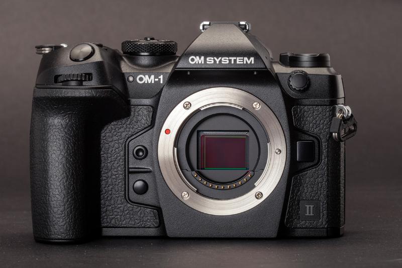 Máy ảnh OM-1 Mark II 12-40mm F2.8 PRO II Kit BLK Máy ảnh OM-1 Mark II 12-40mm F2.8 PRO II Kit BLK