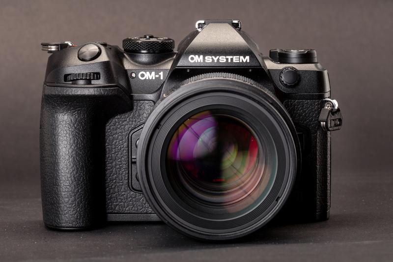 Máy ảnh OM-1 Mark II 12-40mm F2.8 PRO II Kit BLK Máy ảnh OM-1 Mark II 12-40mm F2.8 PRO II Kit BLK