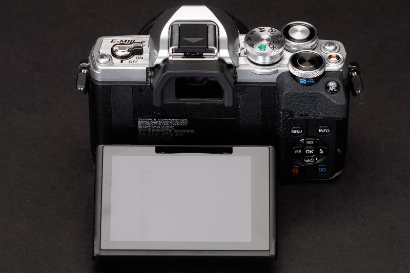 Máy ảnh OM-D E-M10 Mark IV Body Silver Máy ảnh OM-D E-M10 Mark IV Body Silver