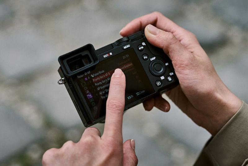 Máy Ảnh Sony RX1R III